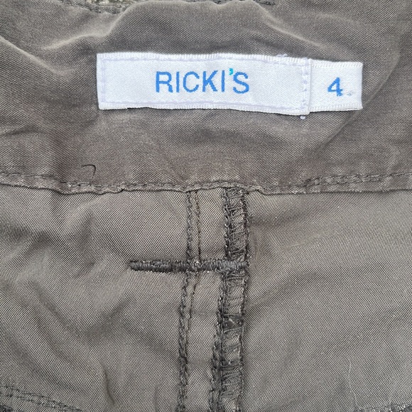 Ricki’s Cargo Skirt - Picture 4 of 10